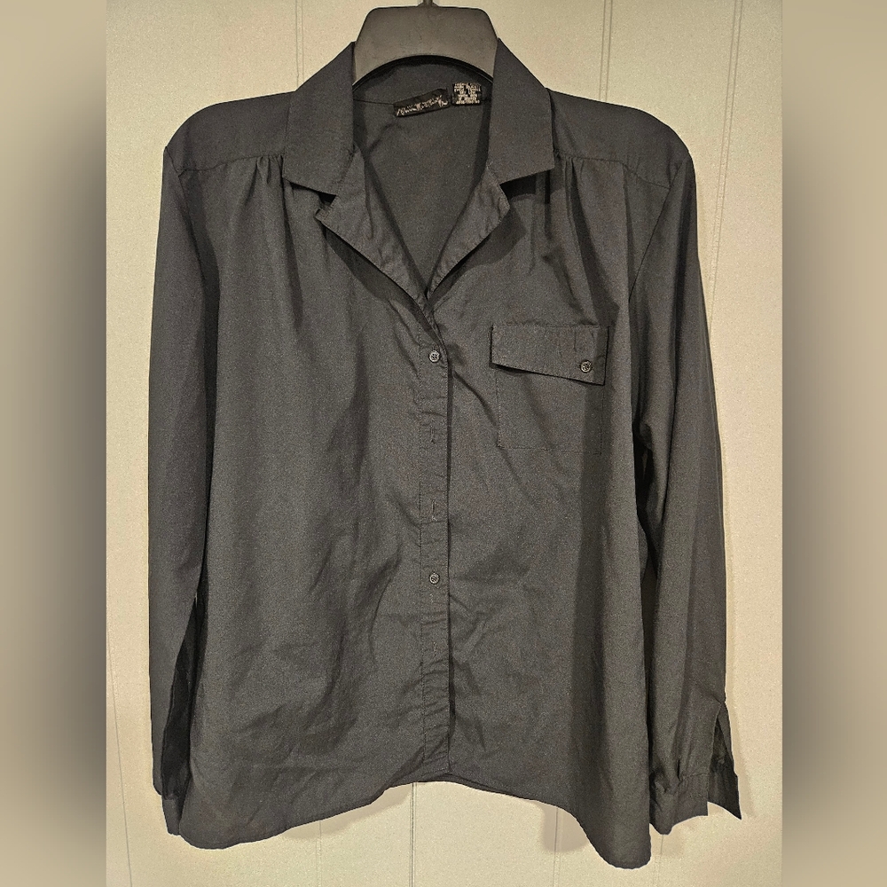 Vintage Ann Chabrol Black Blouse Top VNeck Size 12 Lightweight Pleated Shoulder